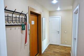 Отель Золотой Шар Тольятти Апартаменты, Революционная 11Б R_5-9