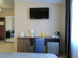 Отель Золотой Шар Тольятти Полу-люкс-4