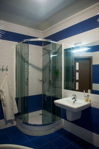 Отель Золотой Шар Тольятти Люкс-8