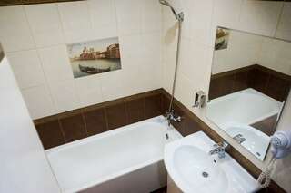 Отель Золотой Шар Тольятти Апартаменты на 70 лет Октября, 49 ОК_4-4