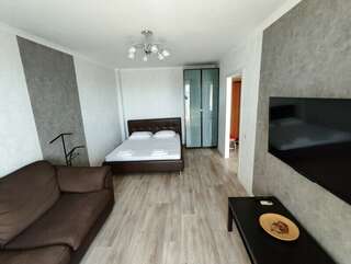 Отель Золотой Шар Тольятти Апартаменты на 70 лет Октября, 49 ОК_5-2