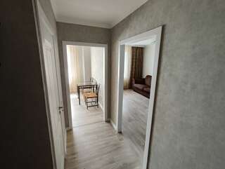 Отель Золотой Шар Тольятти Апартаменты на 70 лет Октября, 49 ОК_5-4