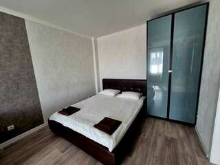 Отель Золотой Шар Тольятти Апартаменты на 70 лет Октября, 49 ОК_5-3