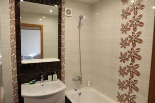 Отель Золотой Шар Тольятти Апартаменты на 70 лет Октября, 49 ОК_5-8