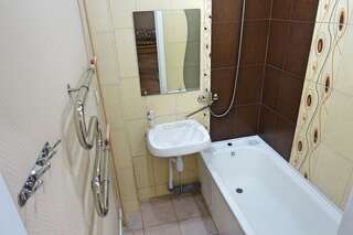 Отель Золотой Шар Тольятти Апартаменты, Революционная 11Б R_5-6