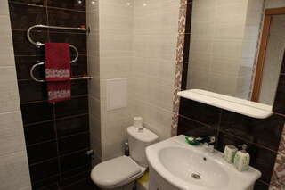 Отель Золотой Шар Тольятти Апартаменты на 70 лет Октября, 49 ОК_5-9