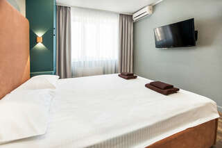 Отель Золотой Шар Тольятти Апартаменты на 70 лет Октября, 49  ОК_1-5